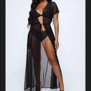 Never worn! Brand new with tags- 3 piece Sunsuit